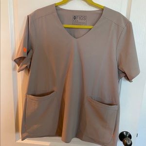 Figs Lekei Fion eac Scrub Top Boulder